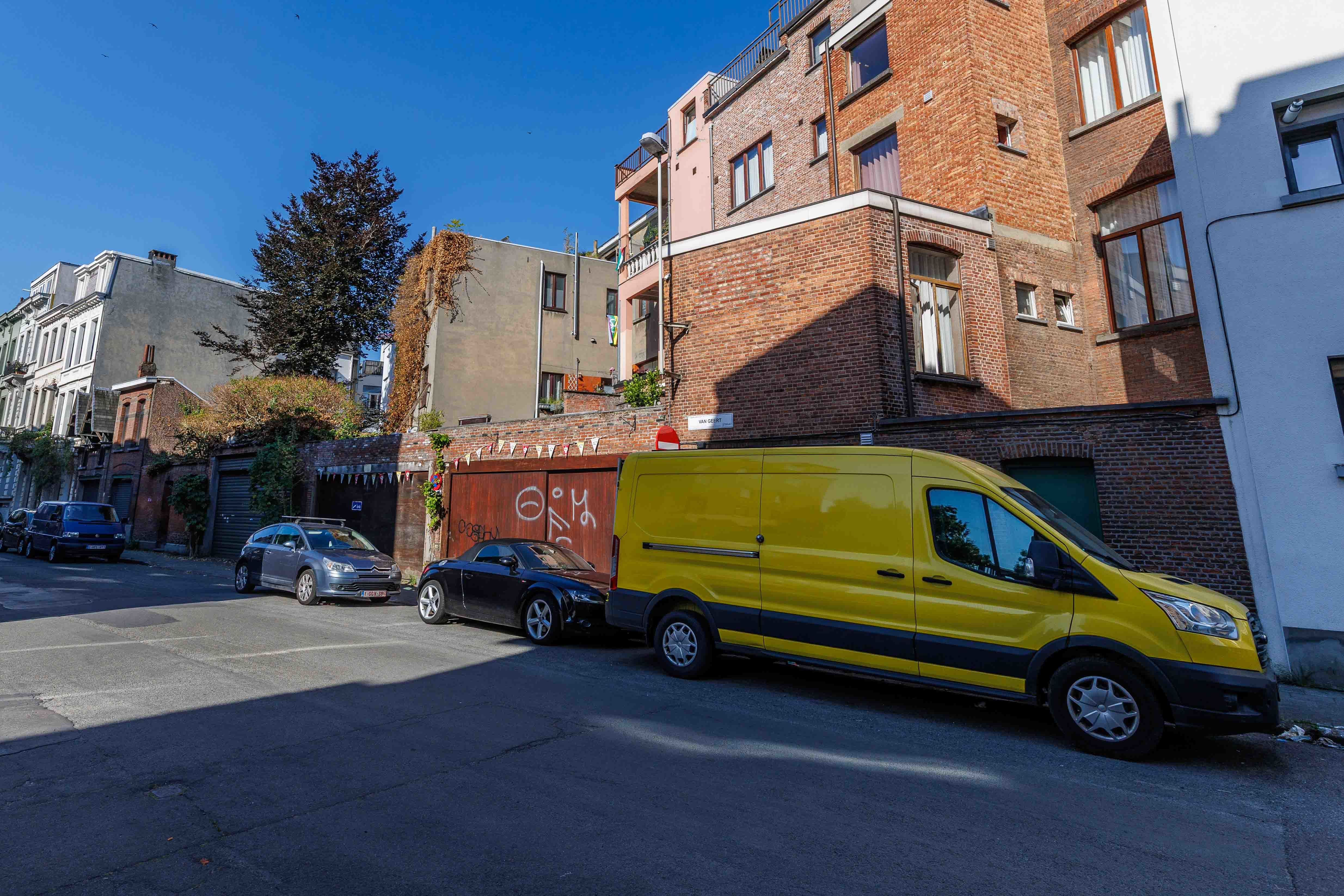 Tuzq - Van Geertstraat (Dodoenstraat 24)